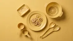 Hur man tar bort gulning från vit plast: metoder som är värda att komma ihåg